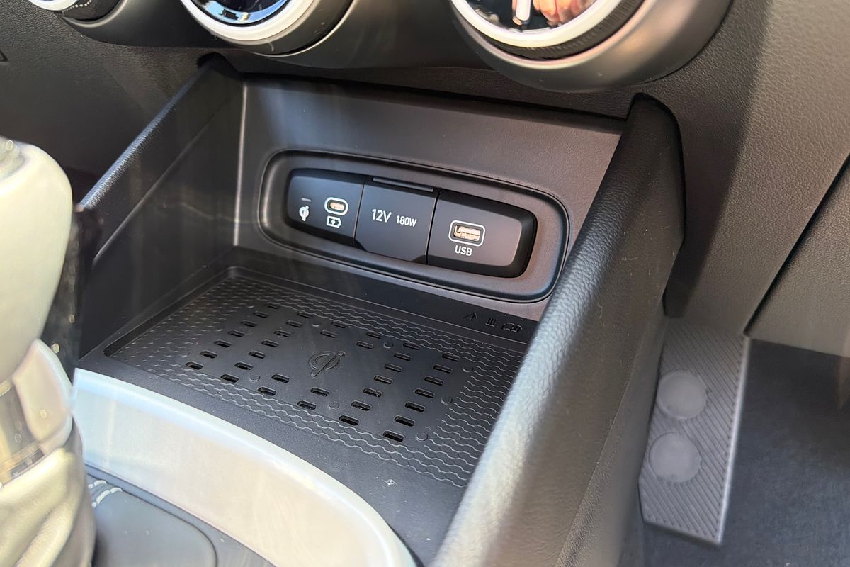 2025 Hyundai Venue Elite QX.V5