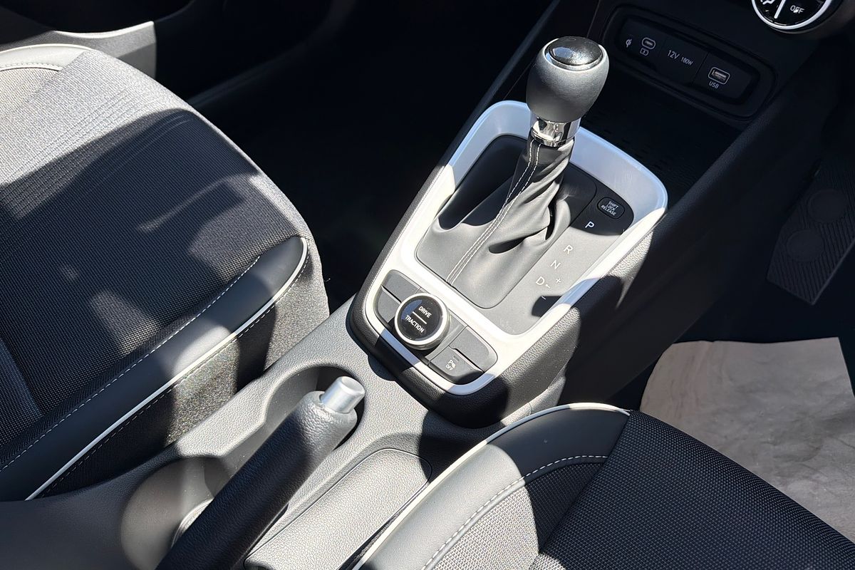 2025 Hyundai Venue Elite QX.V5