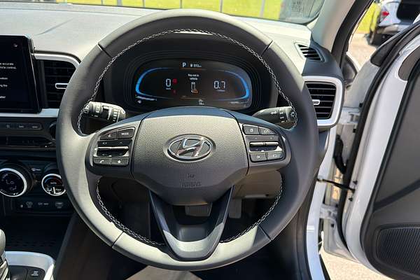 2025 Hyundai Venue Elite QX.V5