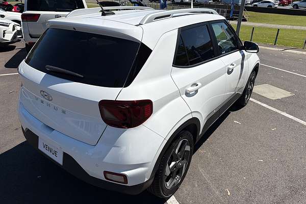 2025 Hyundai Venue Elite QX.V5