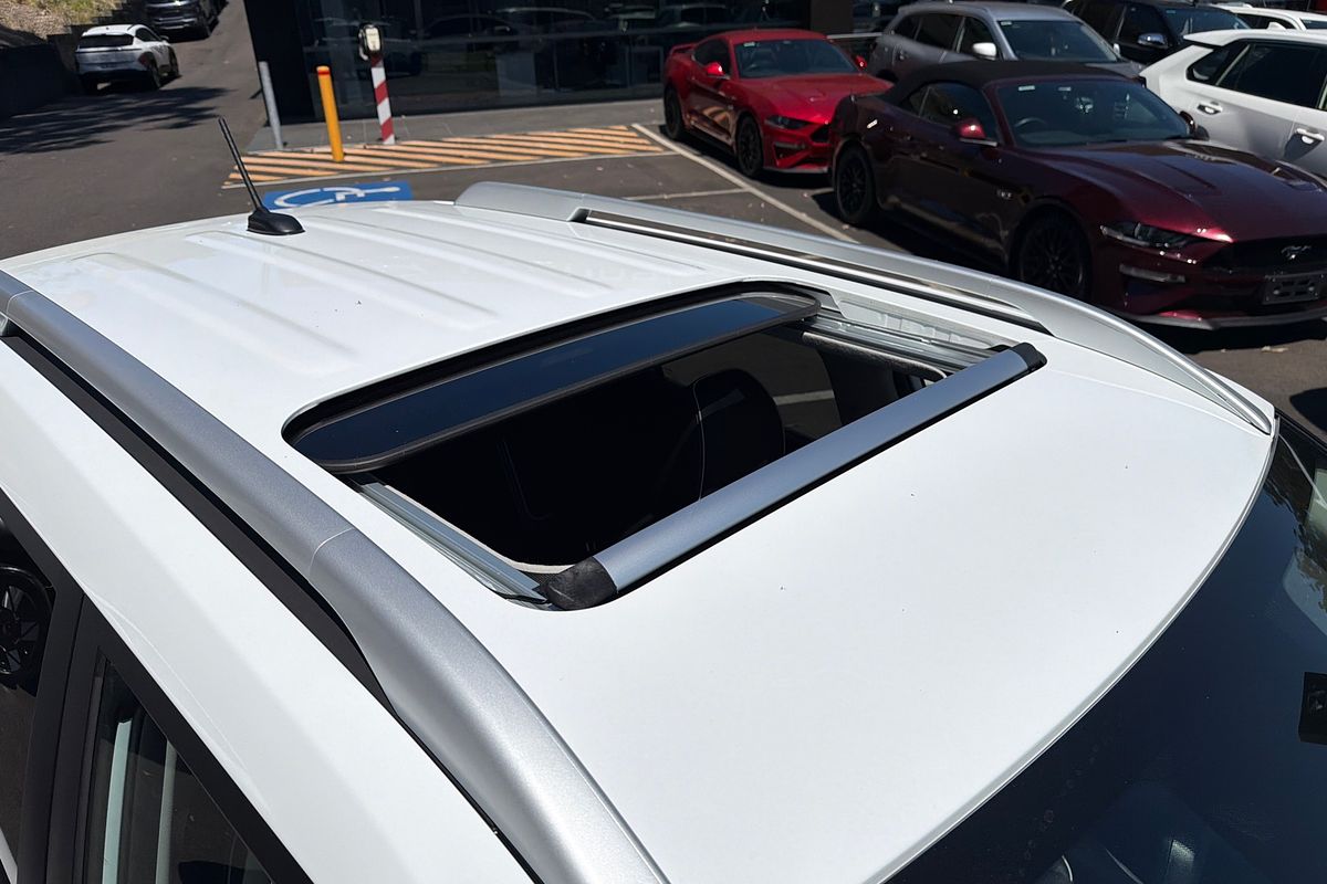 2025 Hyundai Venue Elite QX.V5