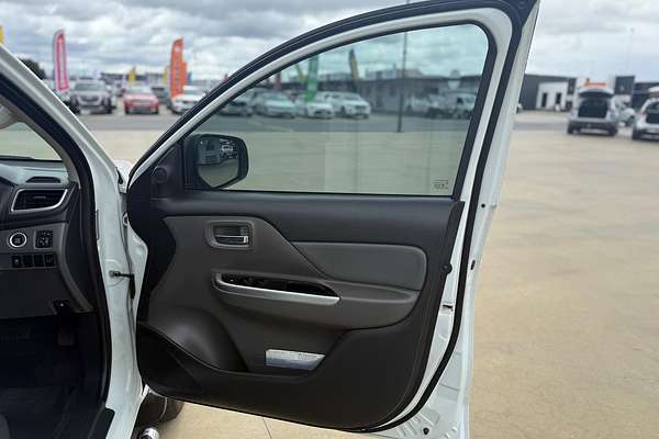 2016 Mitsubishi Triton Exceed MQ 4X4