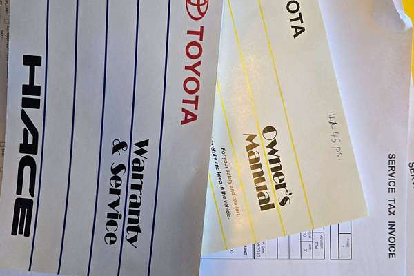 2010 Toyota Hiace Commuter KDH223R ELWB High Roof