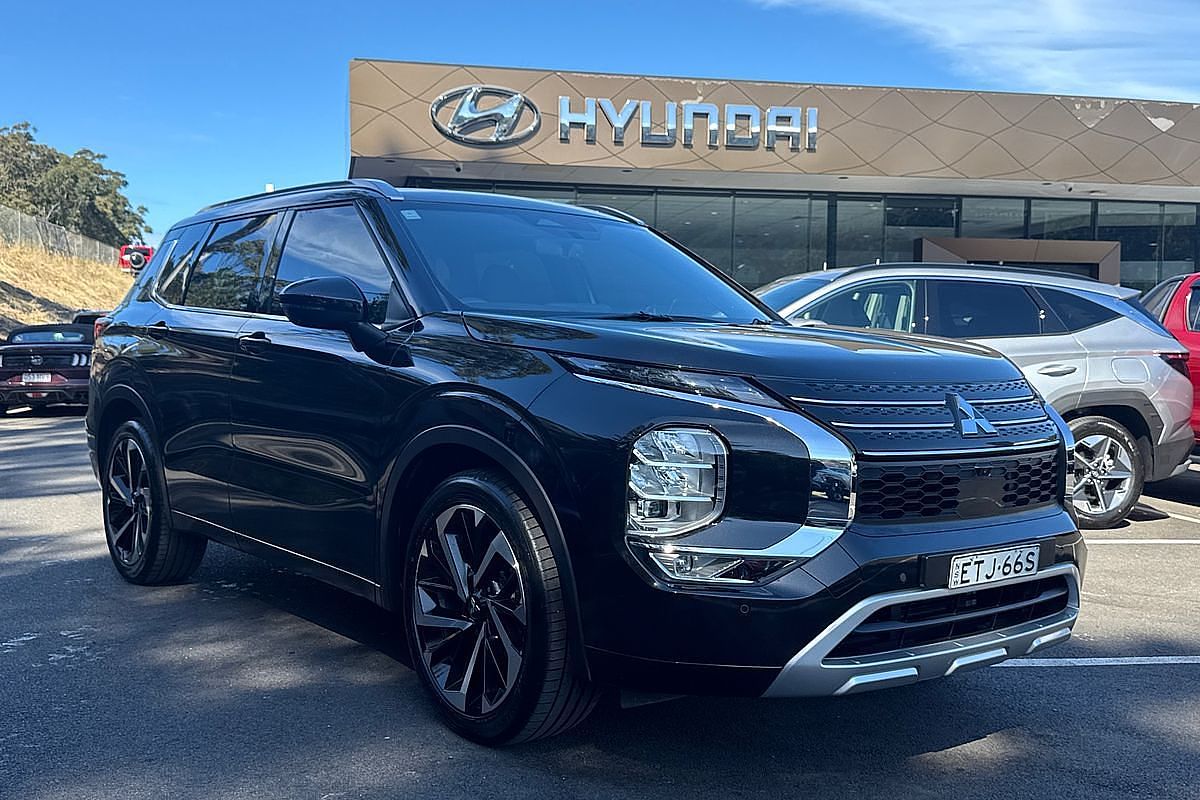 2022 Mitsubishi Outlander Exceed Tourer ZM