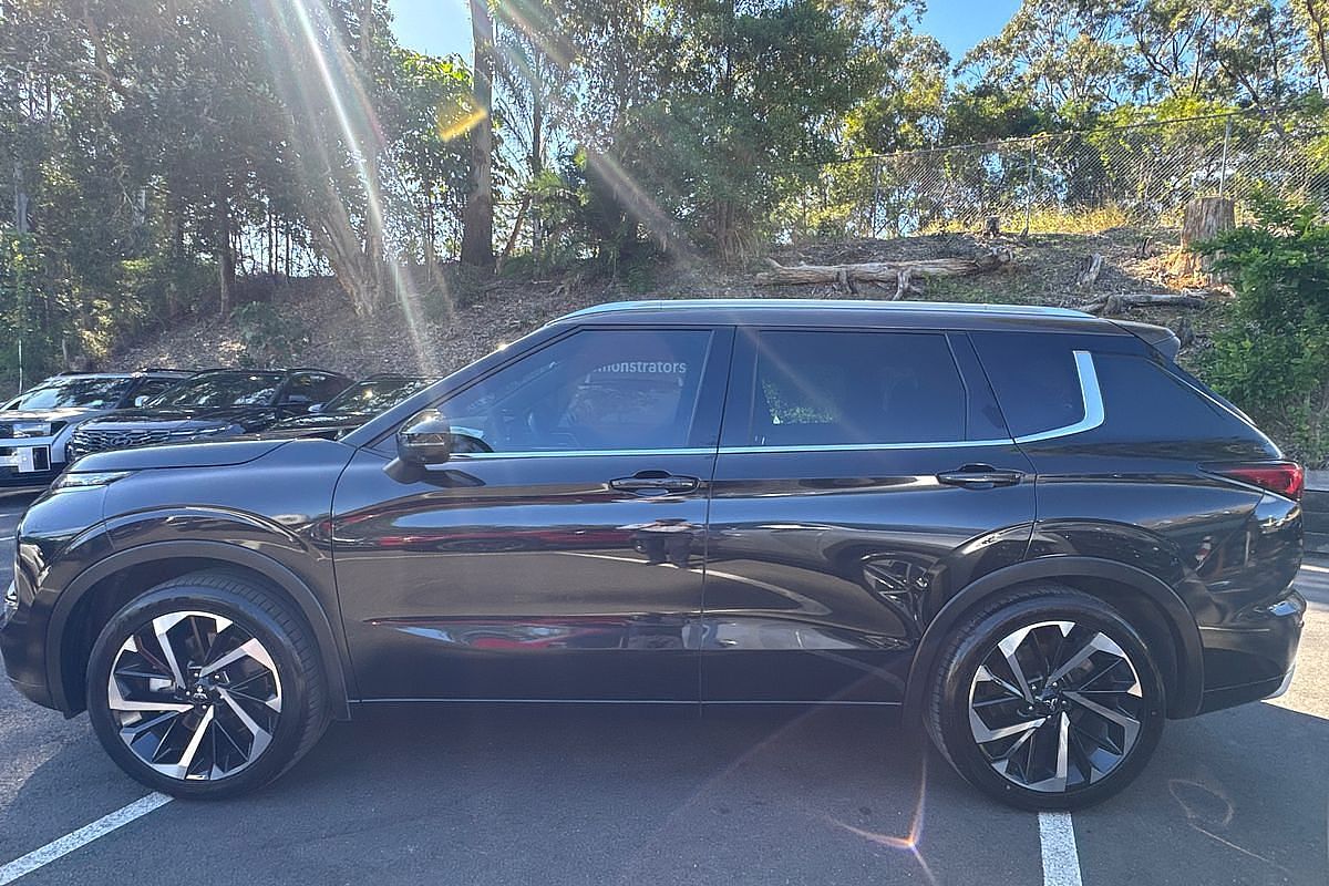2022 Mitsubishi Outlander Exceed Tourer ZM