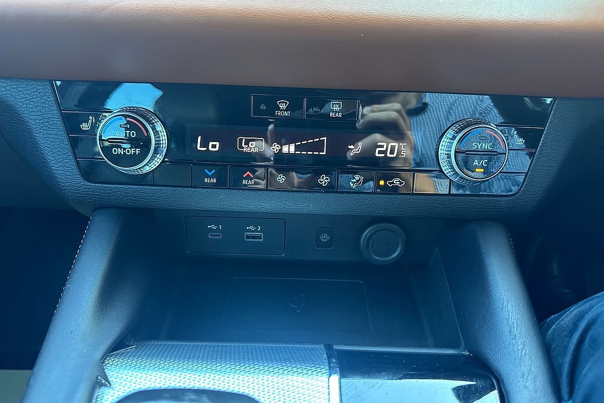 2022 Mitsubishi Outlander Exceed Tourer ZM