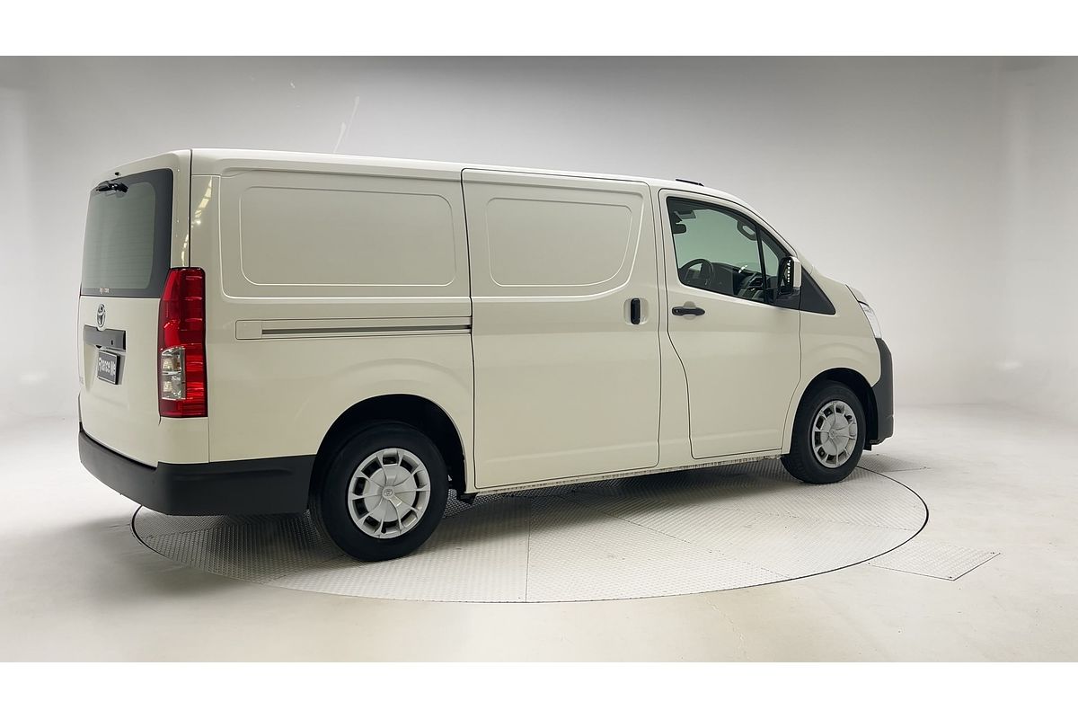 2022 Toyota Hiace GDH300R LWB