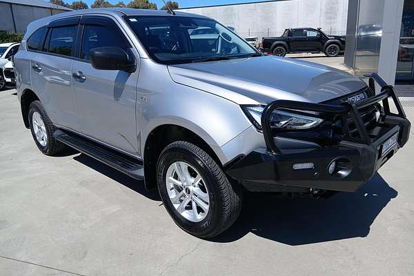 2021 Isuzu MU-X LS-M