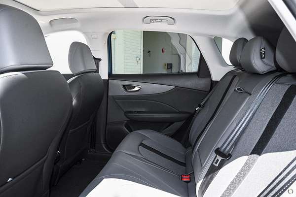 2025 MG MGS5 EV Essence 62 ZS3EM