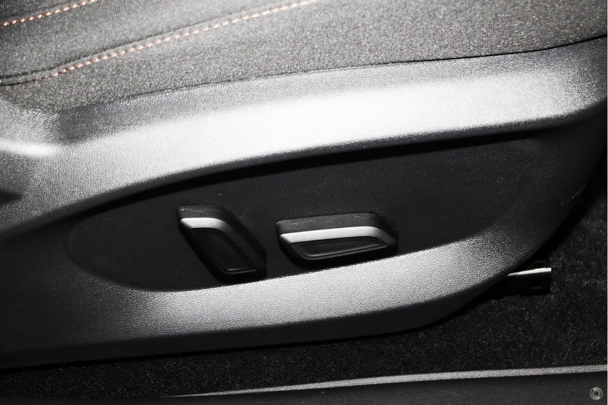 2025 MG HS Hybrid+ Excite AS33H