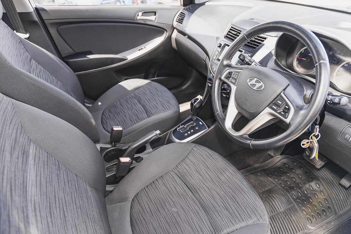 2017 Hyundai Accent Sport RB5