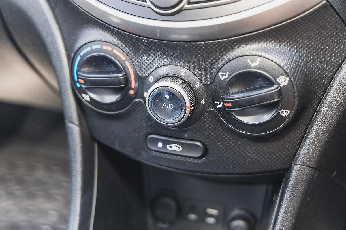 2017 Hyundai Accent Sport RB5