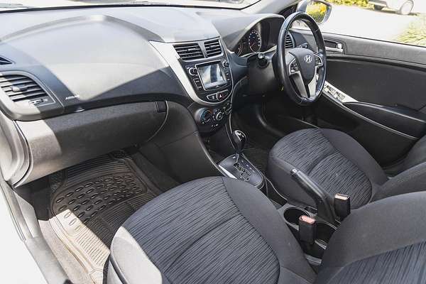 2017 Hyundai Accent Sport RB5