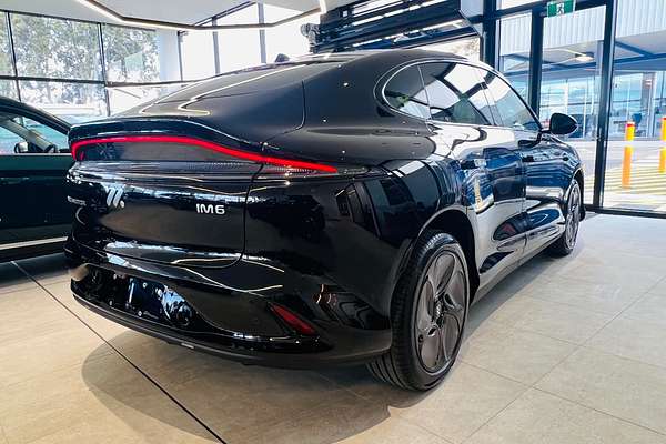 2025 MG IM6 Premium S12L