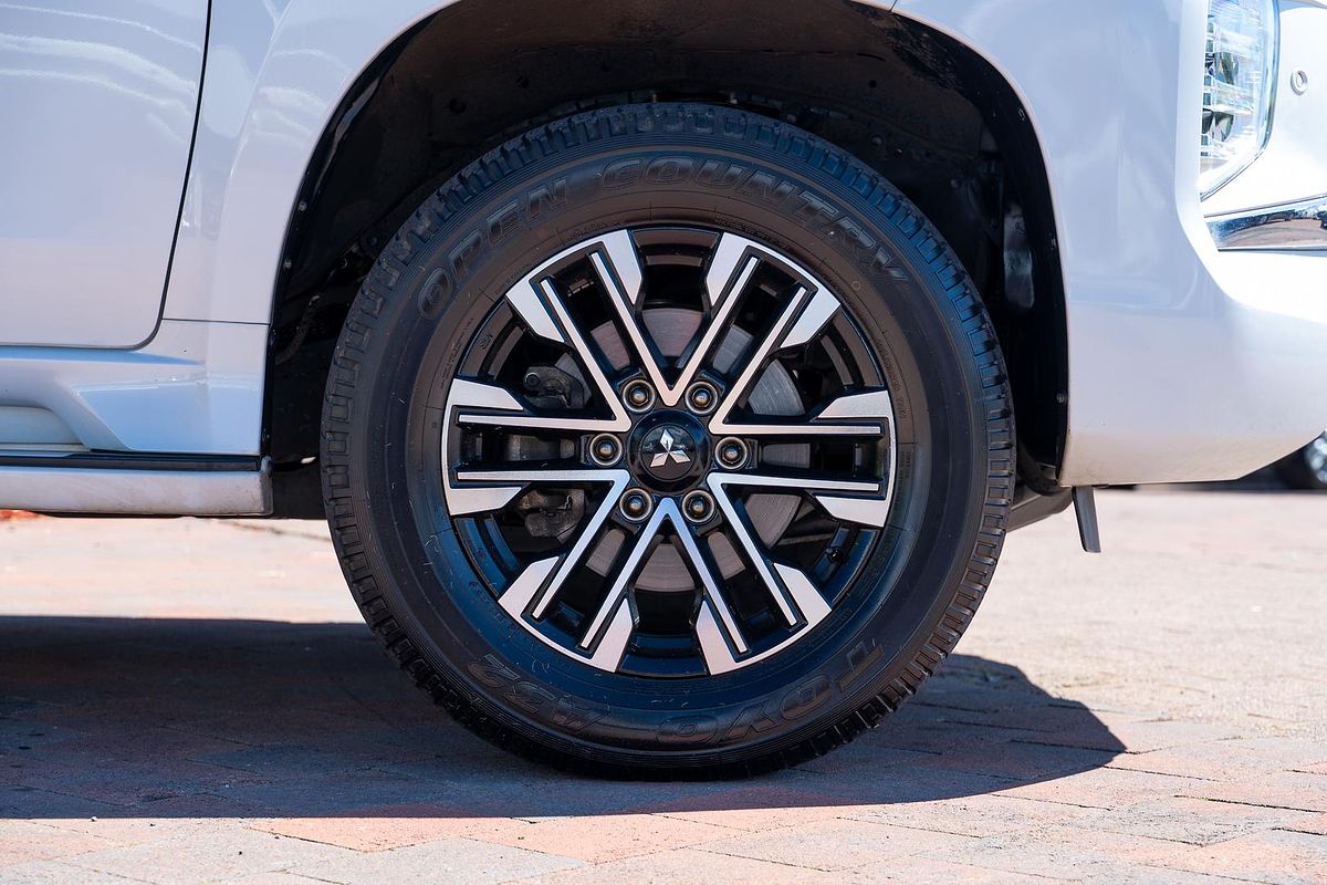 2023 Mitsubishi Pajero Sport Exceed QF