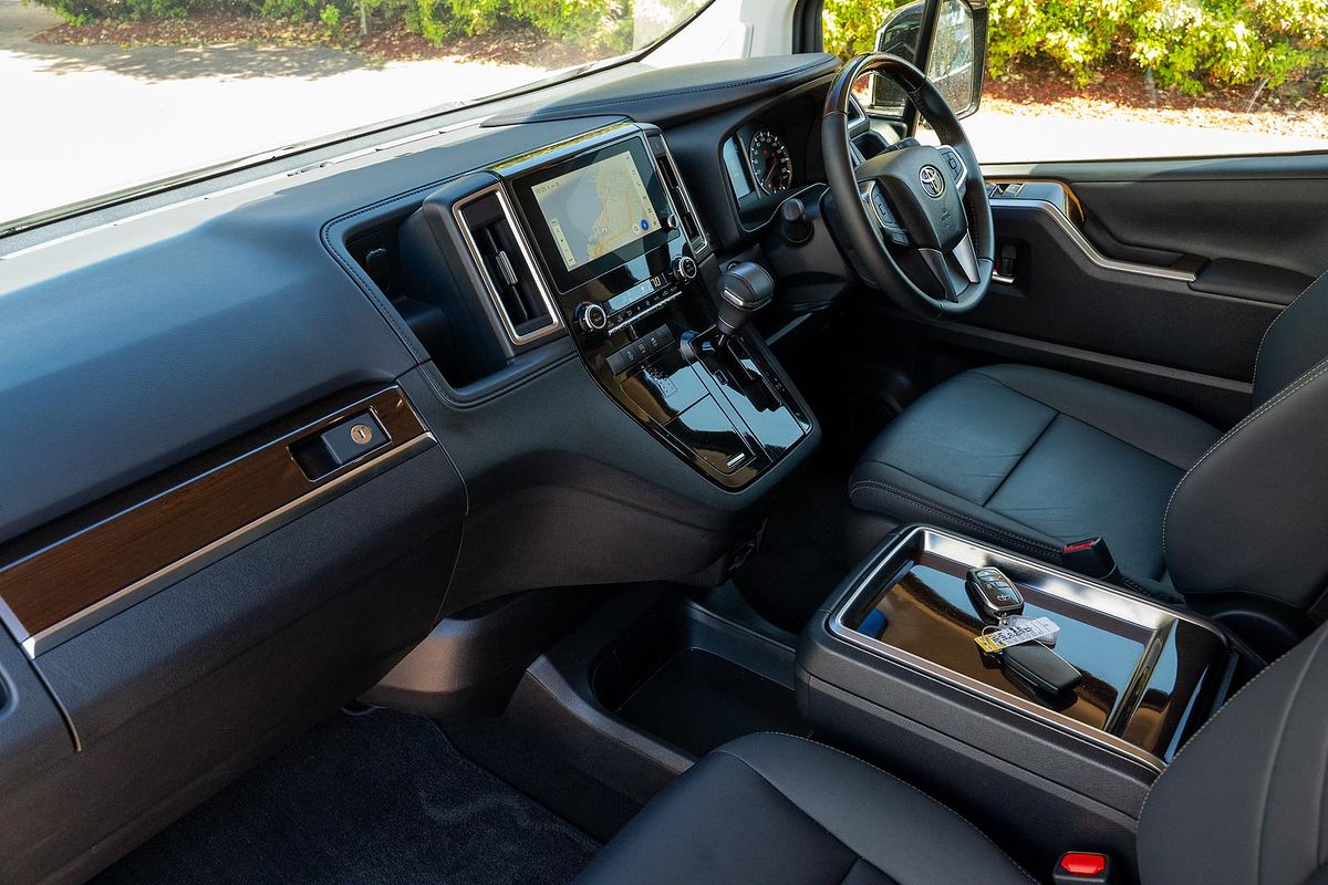 2024 Toyota Granvia VX GDH303R