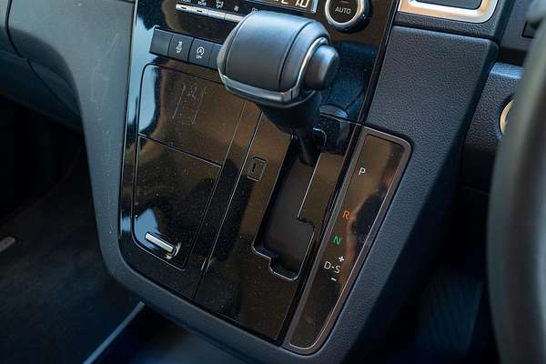 2024 Toyota Granvia VX GDH303R