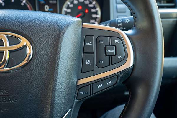 2024 Toyota Granvia VX GDH303R