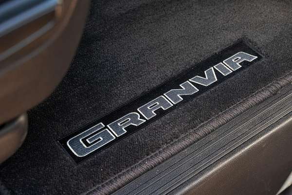 2024 Toyota Granvia VX GDH303R