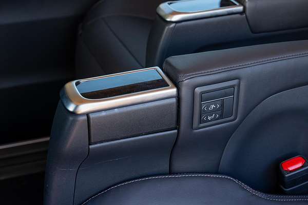 2024 Toyota Granvia VX GDH303R