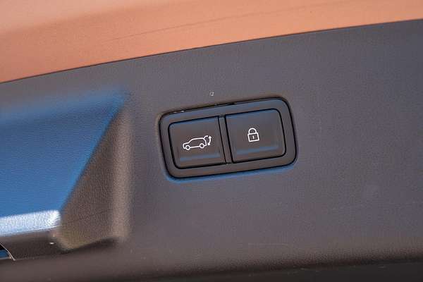 2024 Hyundai Santa Fe Hybrid Calligraphy MX5.V1