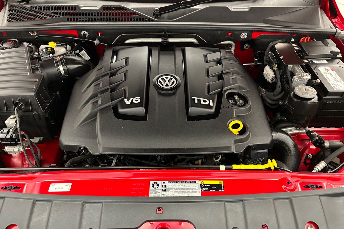 MY18 Volkswagen AMAROK V6 TDI550 HIGHLINE 4 MOTION DUAL CAB UTE 8 SPEED AUTO