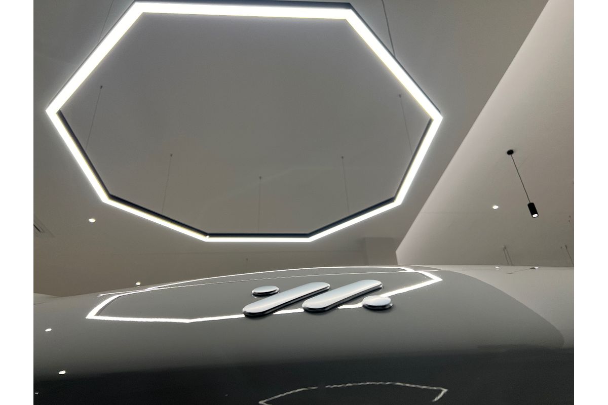 2025 MG IM6 Premium S12L