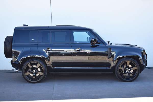 2023 Land Rover Defender 110 P525 V8 L663