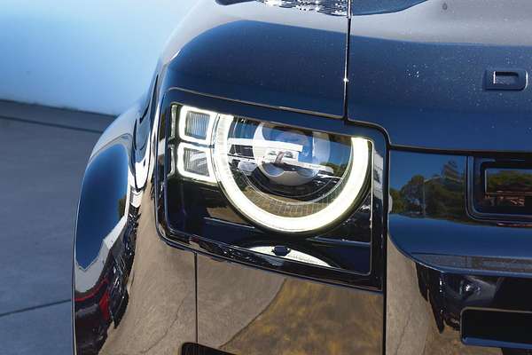 2023 Land Rover Defender 110 P525 V8 L663