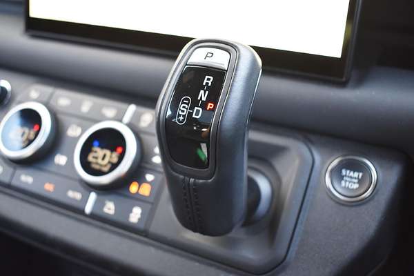 2023 Land Rover Defender 110 P525 V8 L663