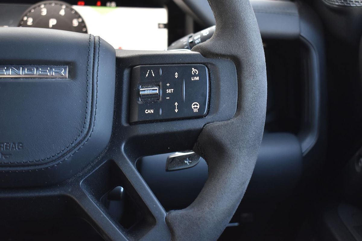 2023 Land Rover Defender 110 P525 V8 L663