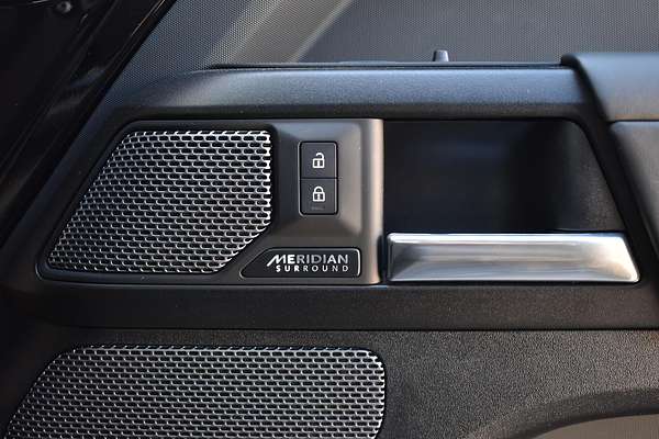 2023 Land Rover Defender 110 P525 V8 L663