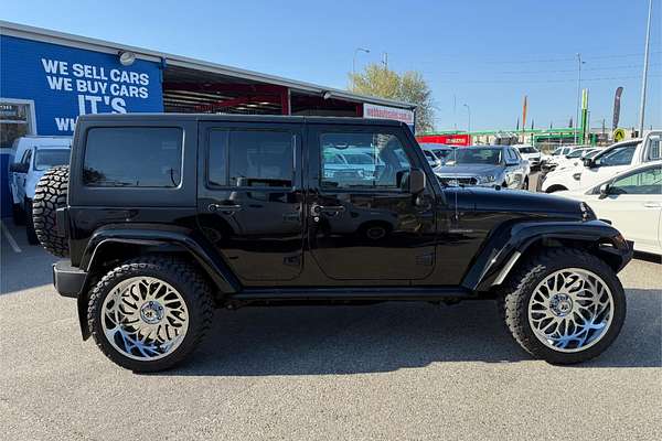 2018 Jeep Wrangler Unlimited Overland JK