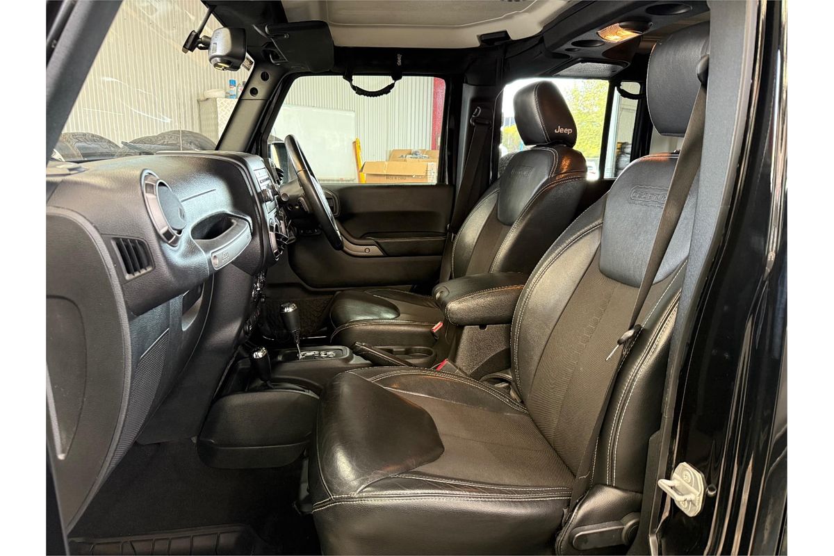2018 Jeep Wrangler Unlimited Overland JK