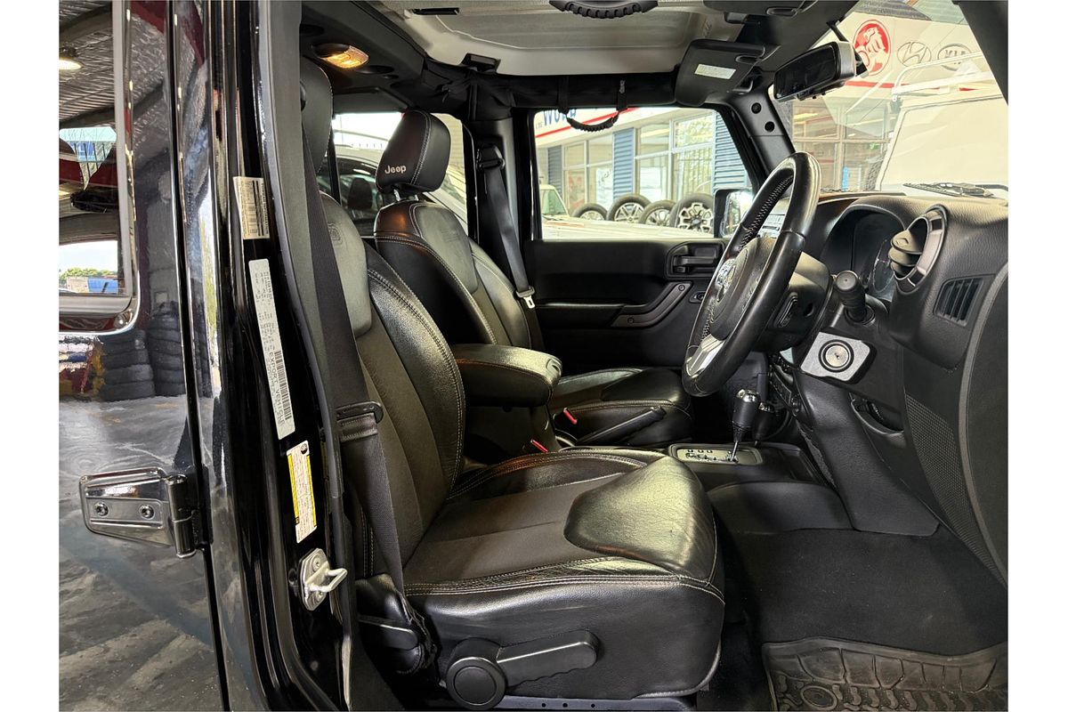 2018 Jeep Wrangler Unlimited Overland JK