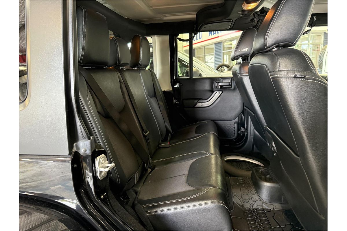 2018 Jeep Wrangler Unlimited Overland JK