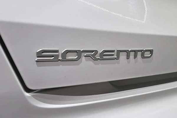 2023 Kia Sorento S MQ4