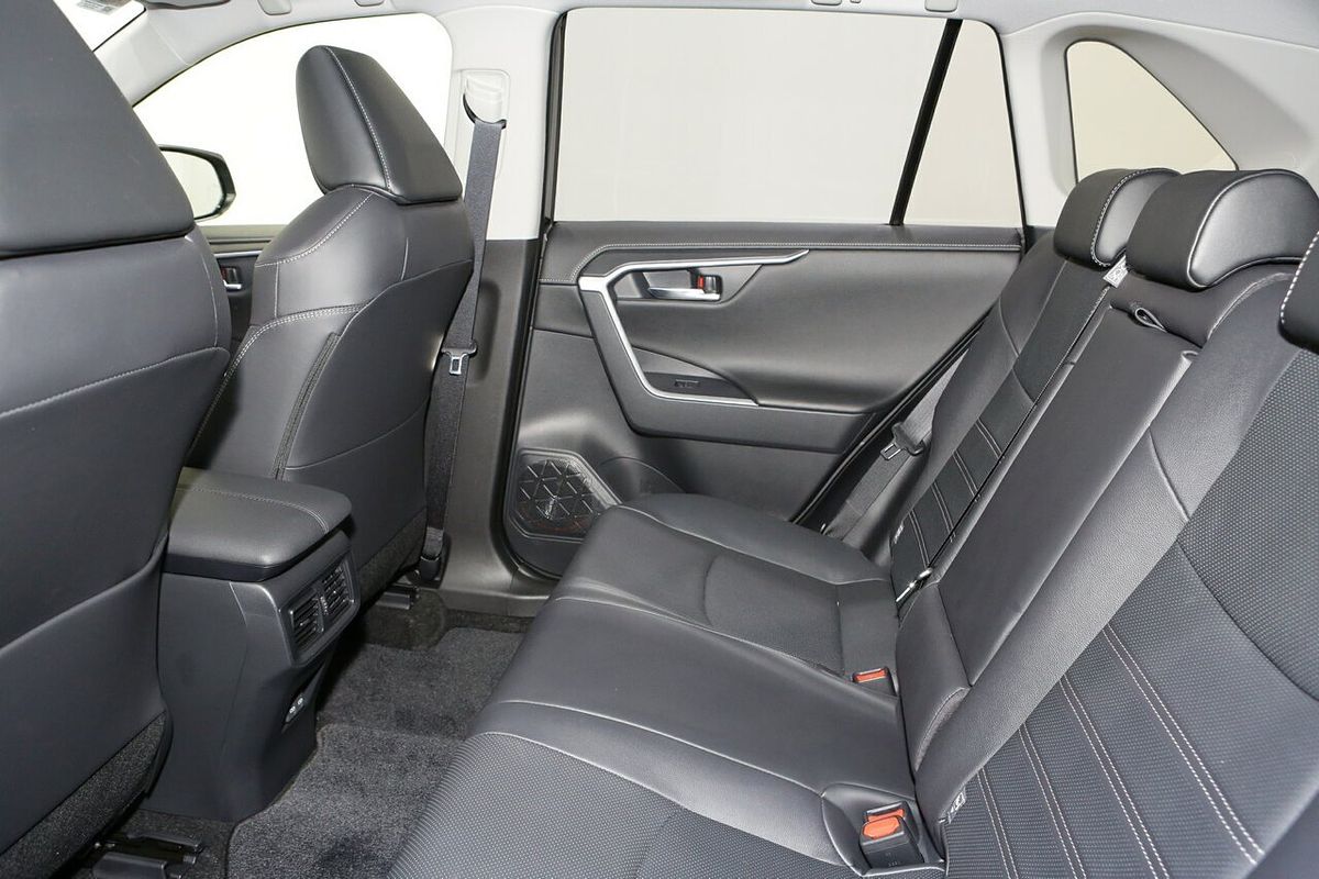 2025 Toyota RAV4 Cruiser AXAH54R