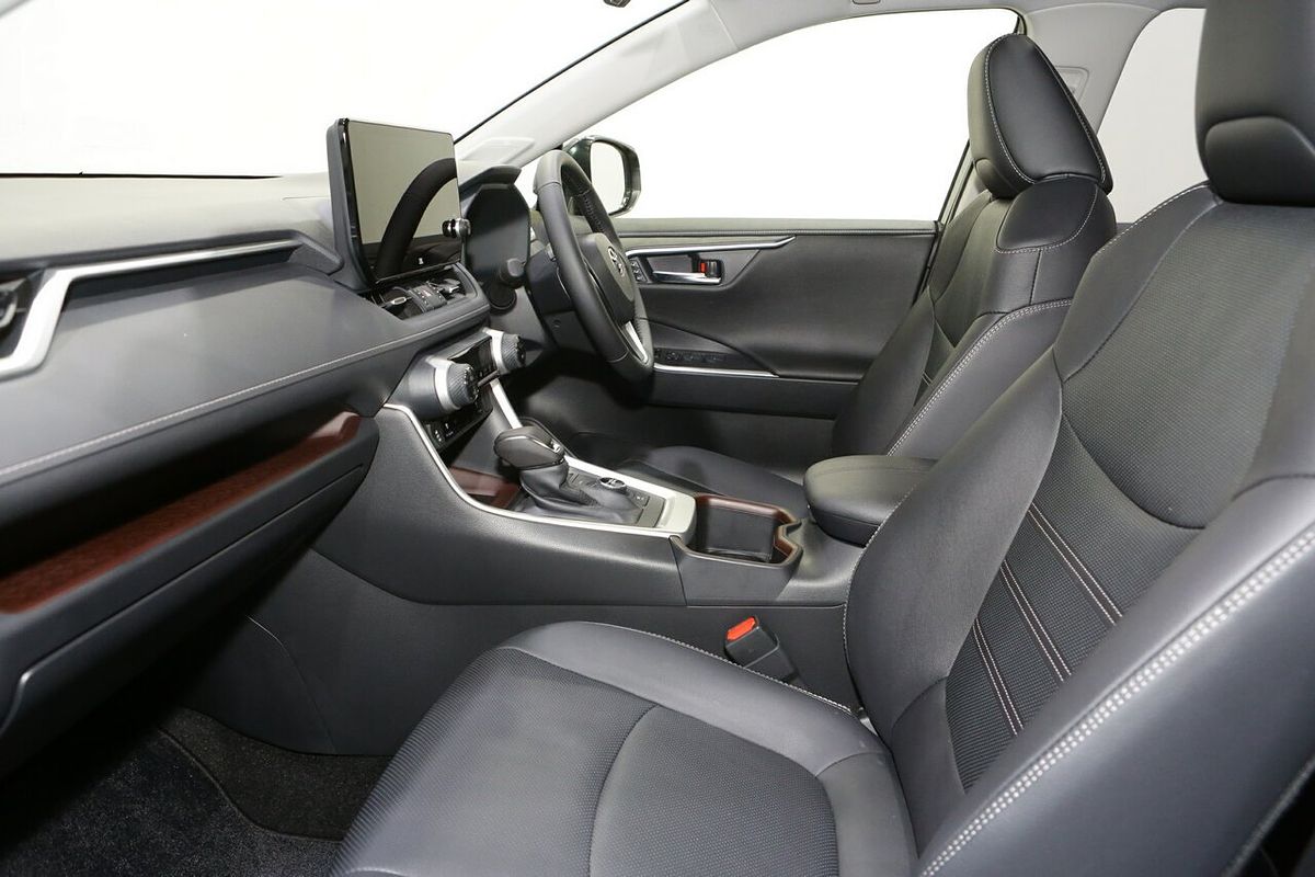 2025 Toyota RAV4 Cruiser AXAH54R