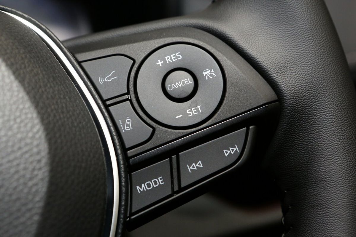 2025 Toyota RAV4 Cruiser AXAH54R