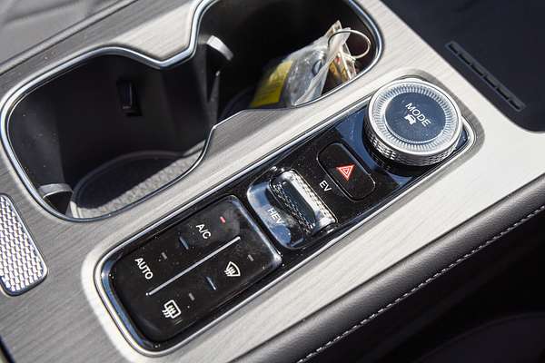 2025 Chery Tiggo 8 Super Hybrid Ultimate T31