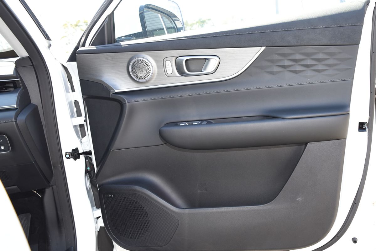 2025 Chery Tiggo 8 Super Hybrid Ultimate T31