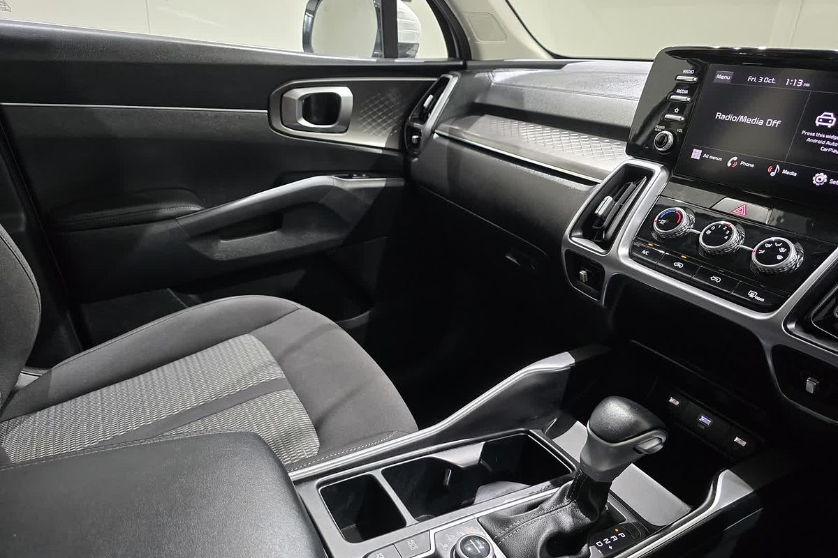 2023 Kia Sorento S MQ4