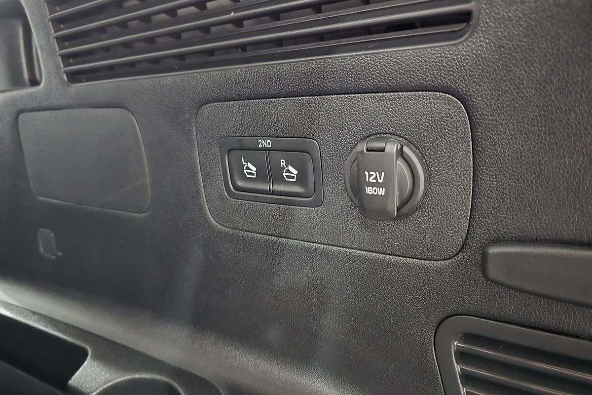 2023 Kia Sorento S MQ4