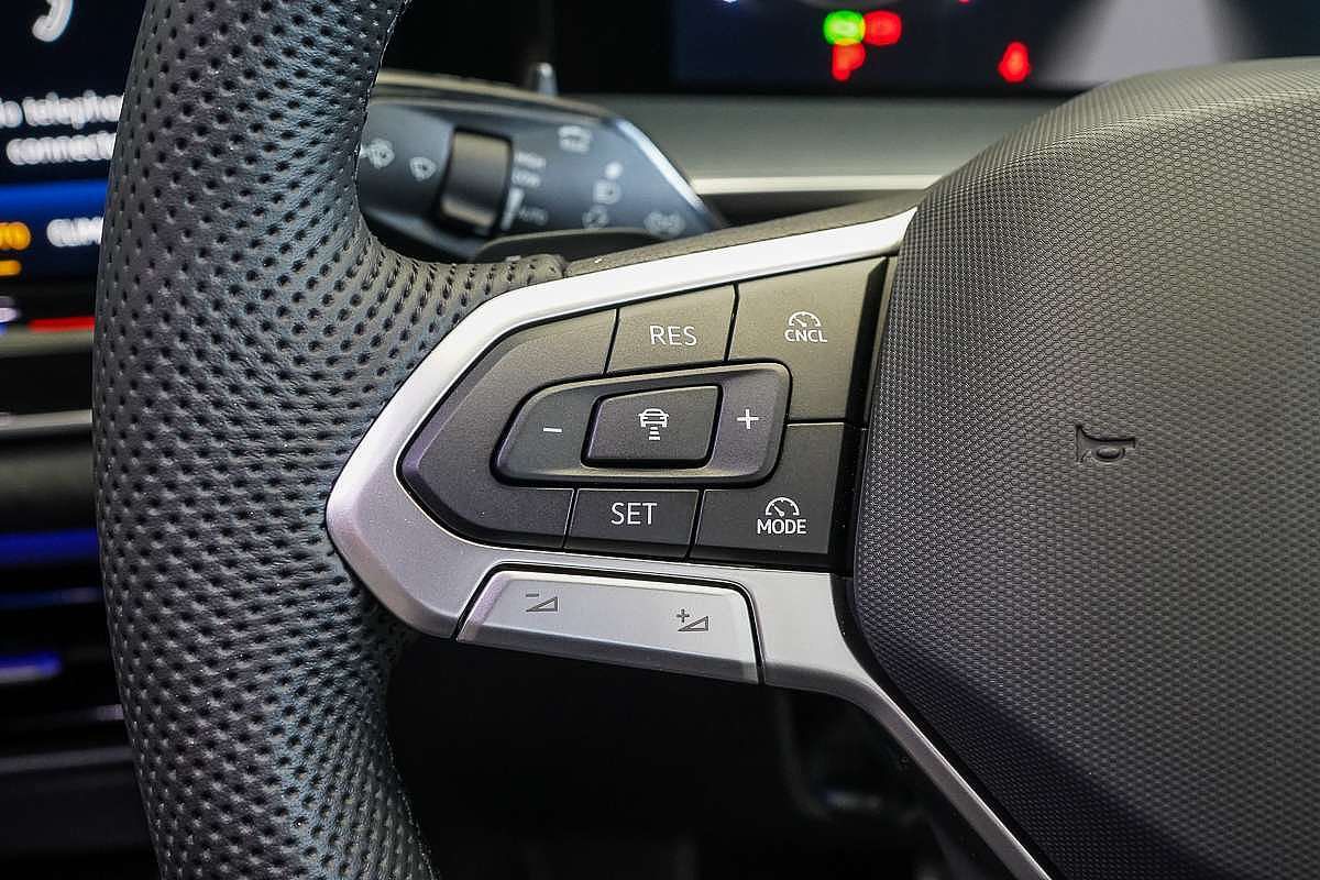 2025 Volkswagen Tayron 195TSI R-Line R4