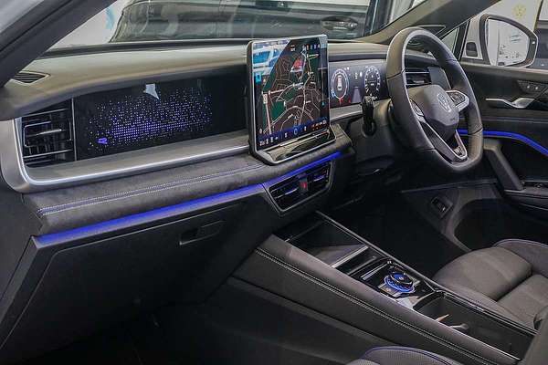 2025 Volkswagen Tayron 195TSI R-Line R4