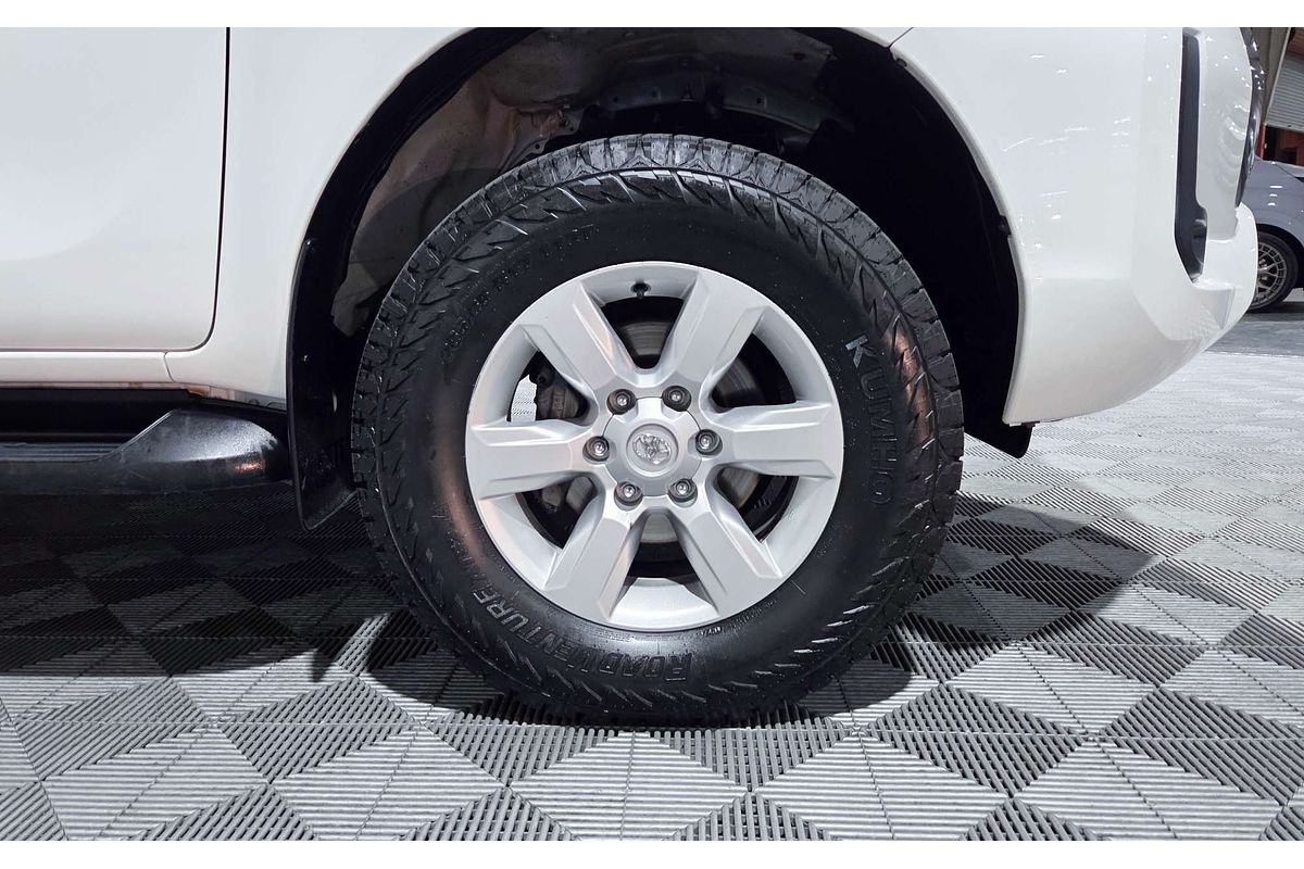 2021 Toyota Hilux SR GUN126R 4X4