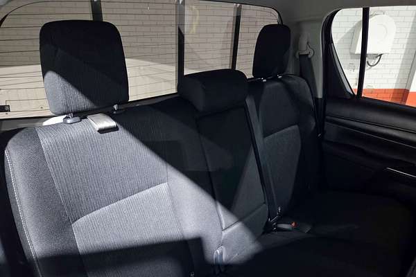 2021 Toyota Hilux SR GUN126R 4X4