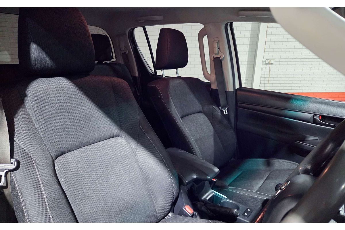 2021 Toyota Hilux SR GUN126R 4X4