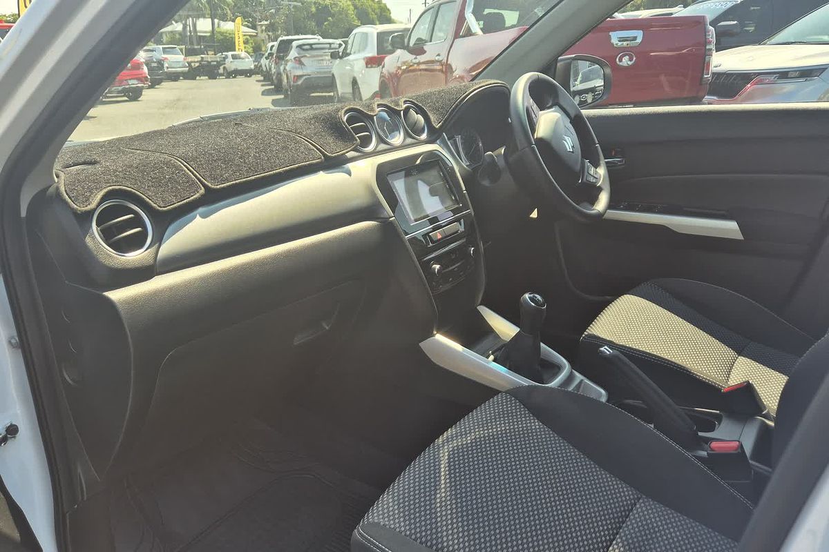 2016 Suzuki Vitara RT-S LY